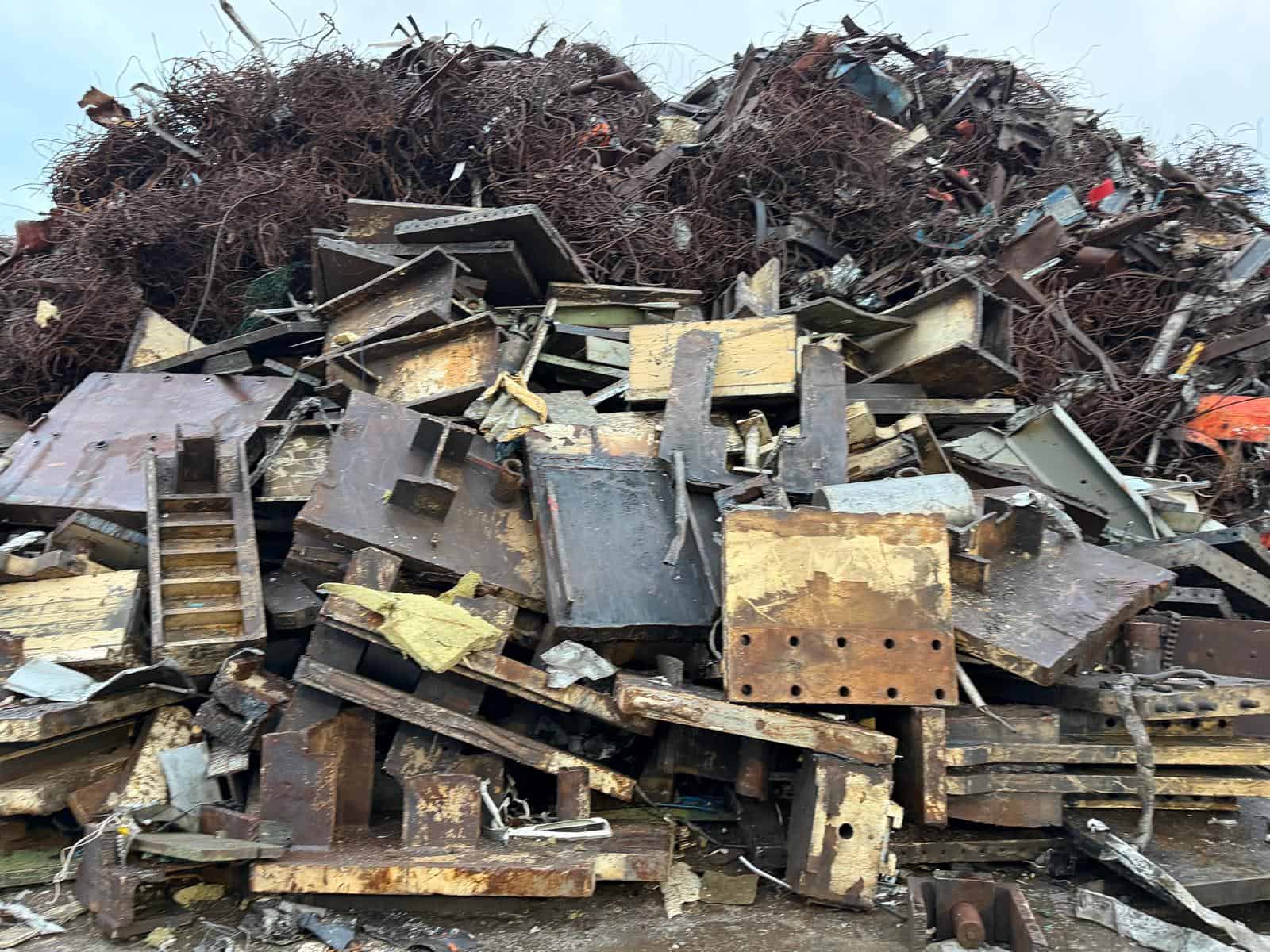 Industriskrot – Guide till metallåtervinning för företag